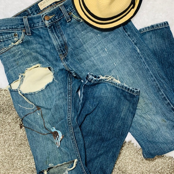 levis 713 slim straight